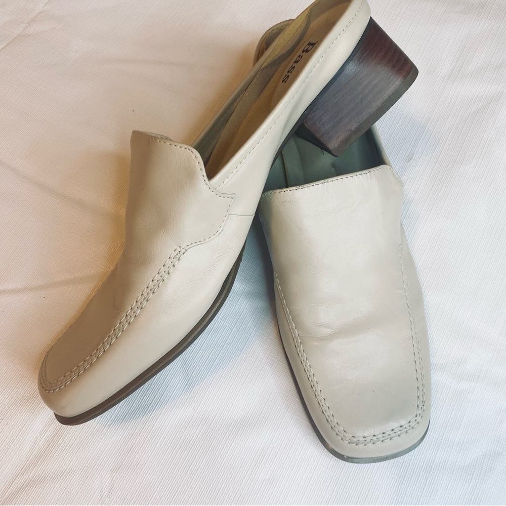 Bass Women's Cream Leather Slide Heel Loafer